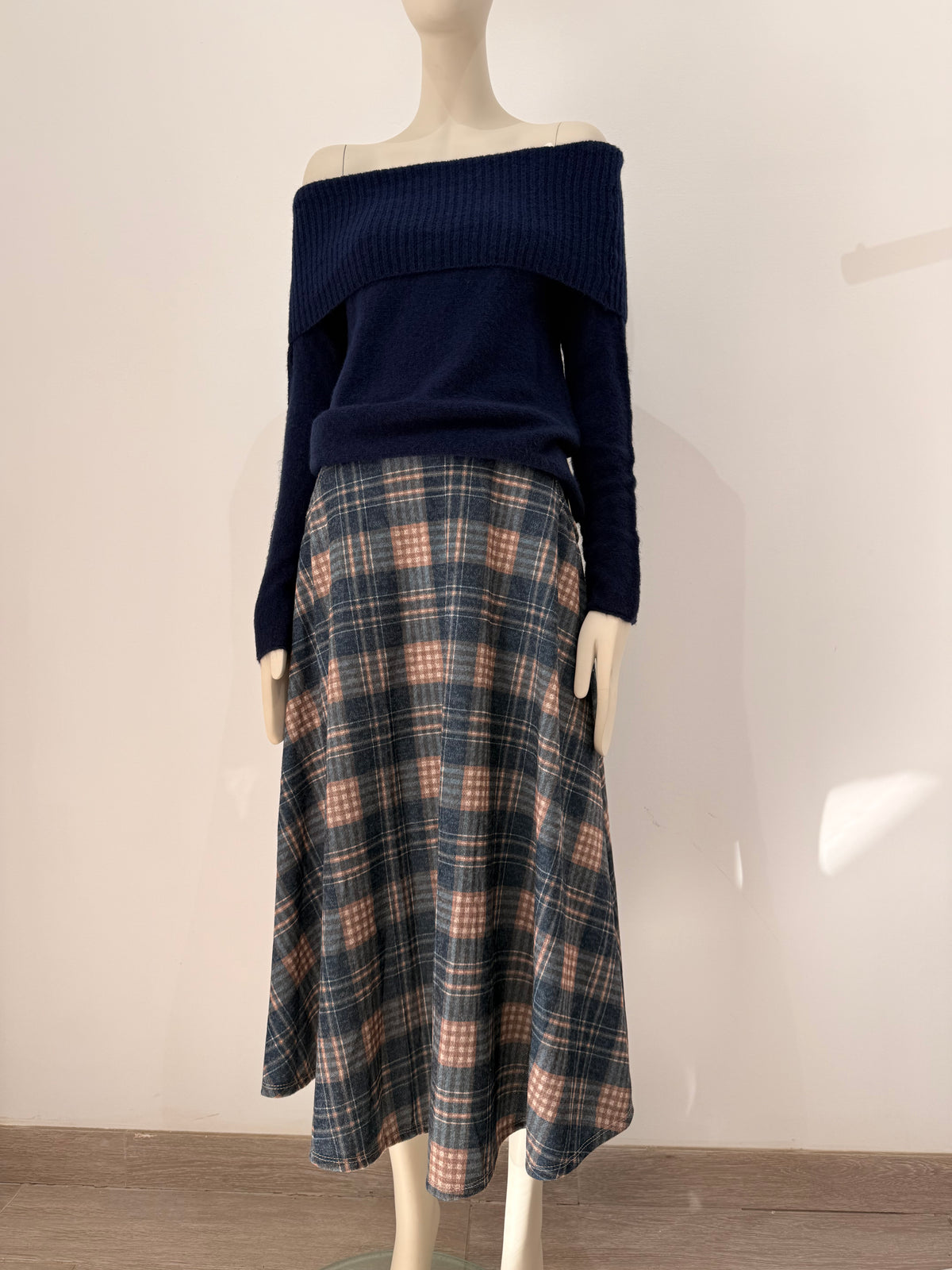 Jersey de punto estilo Bardot (hombros descubiertos) 8596