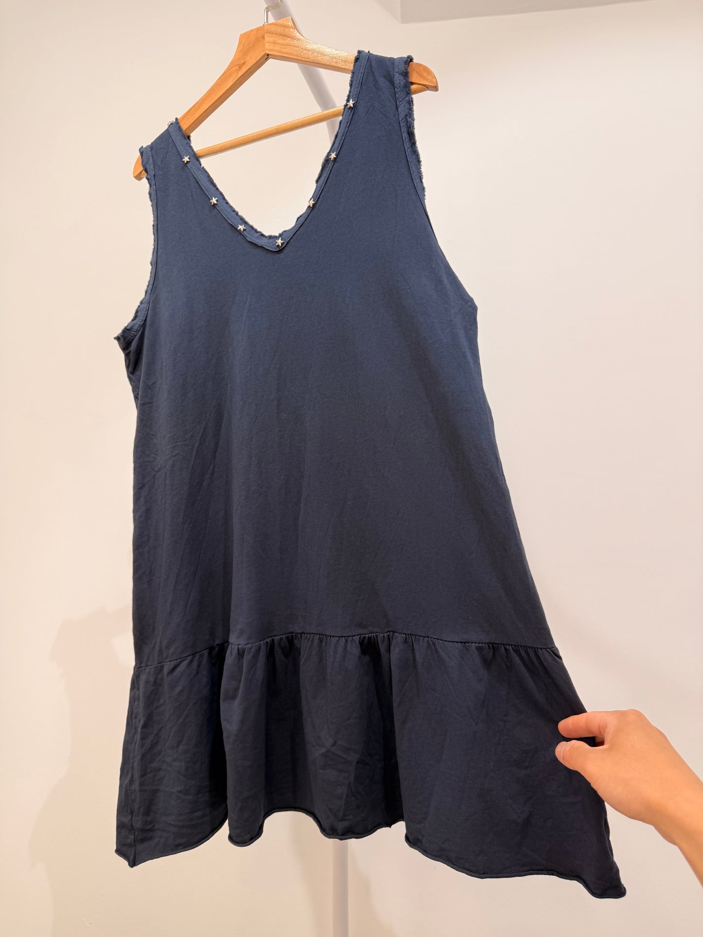 Vestido Corto de Algodón con Tachuelas de Estrellas y Volante