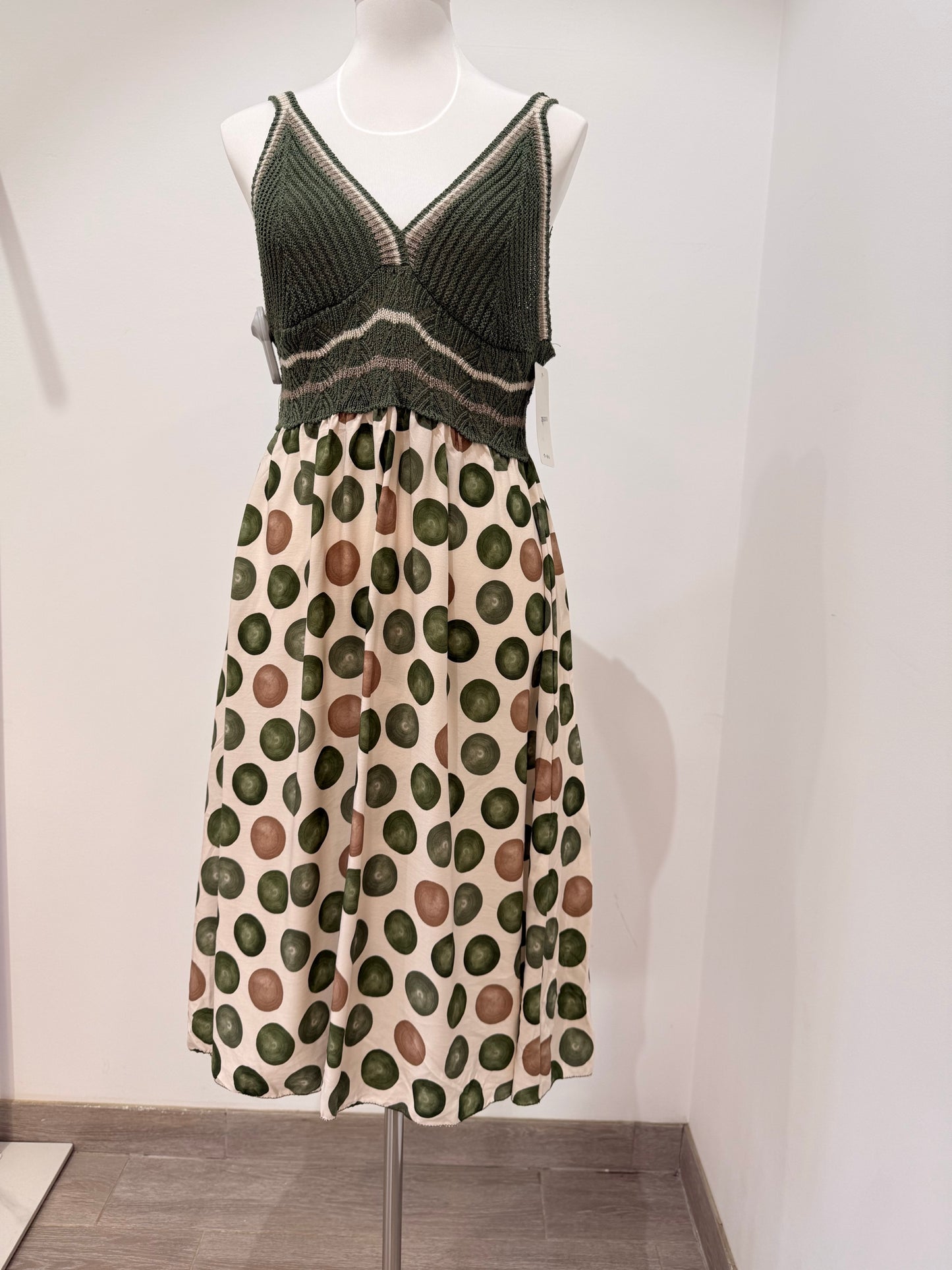 Vestido Midi con Top de Punto y Falda de Lunares