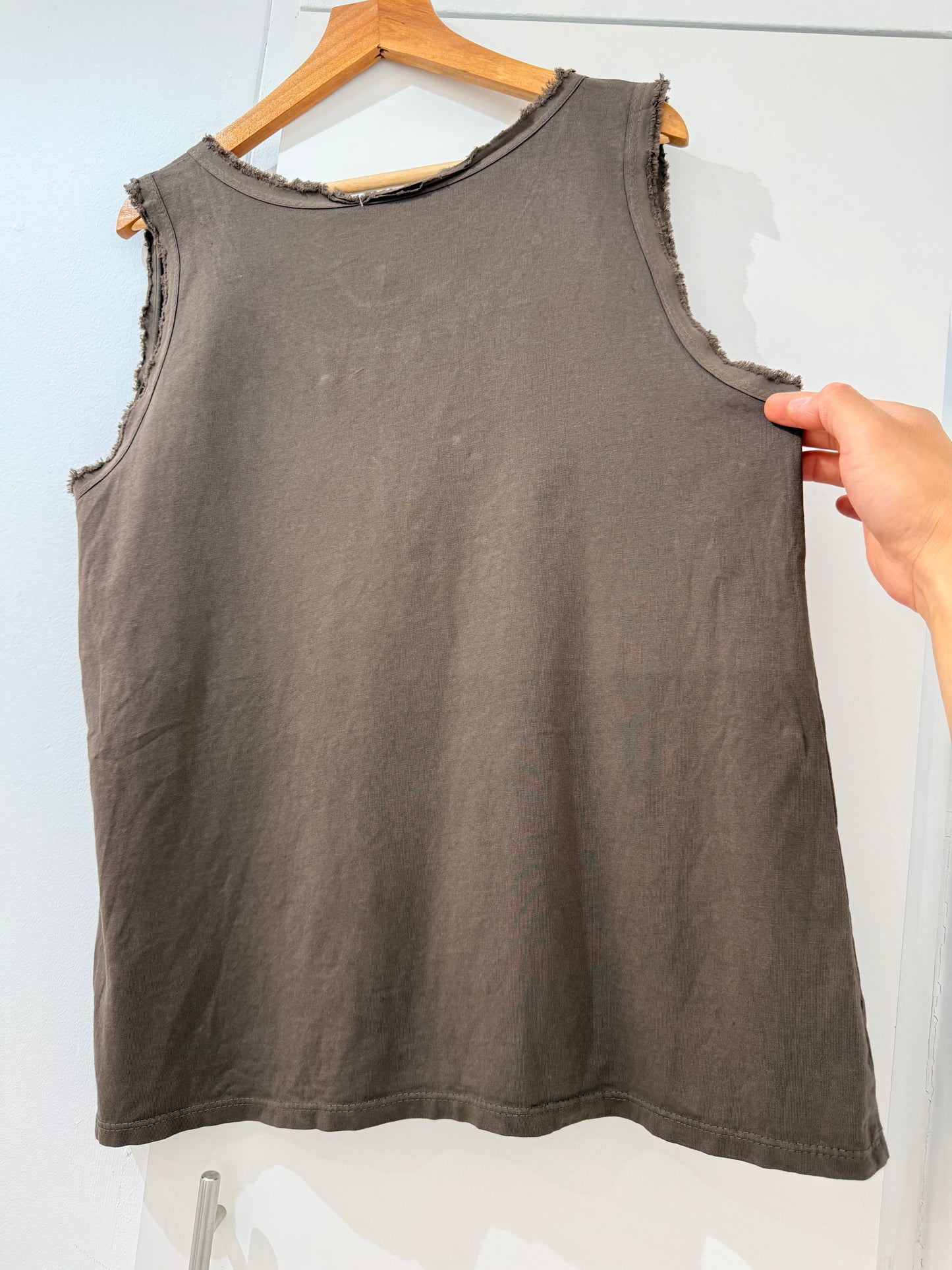 Camiseta de tirantes con tachuelas 7507