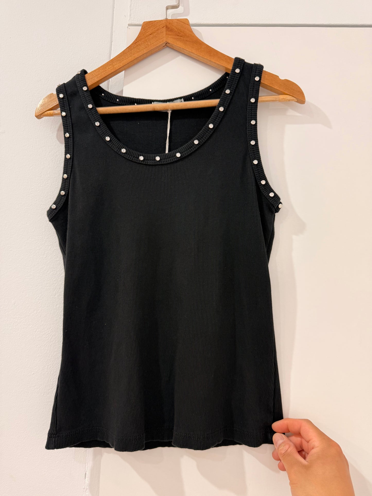 Camiseta de Tirantes en Canalé con Tachuelas 37287