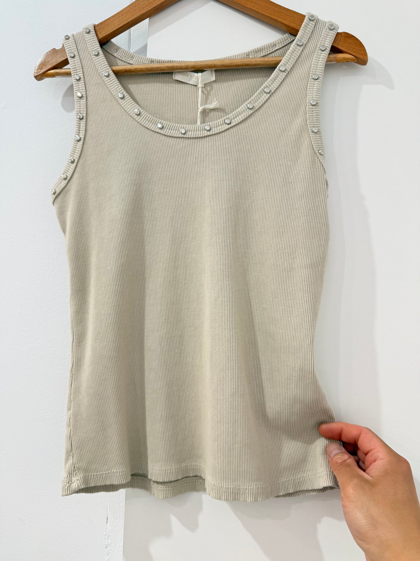 Camiseta de Tirantes en Canalé con Tachuelas 37287