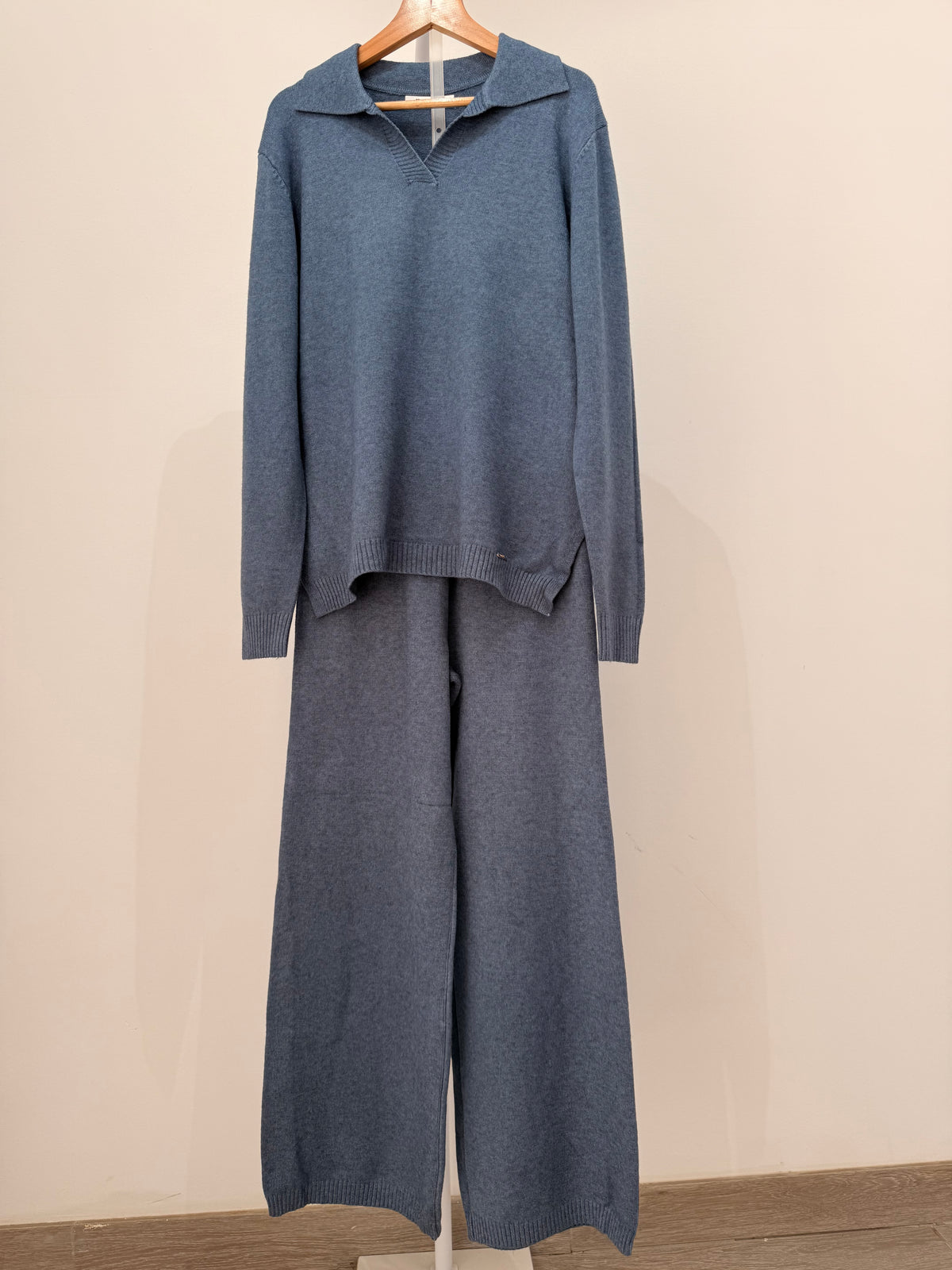 Conjunto de punto (Jersey con cuello polo y Pantalón ancho) 9859