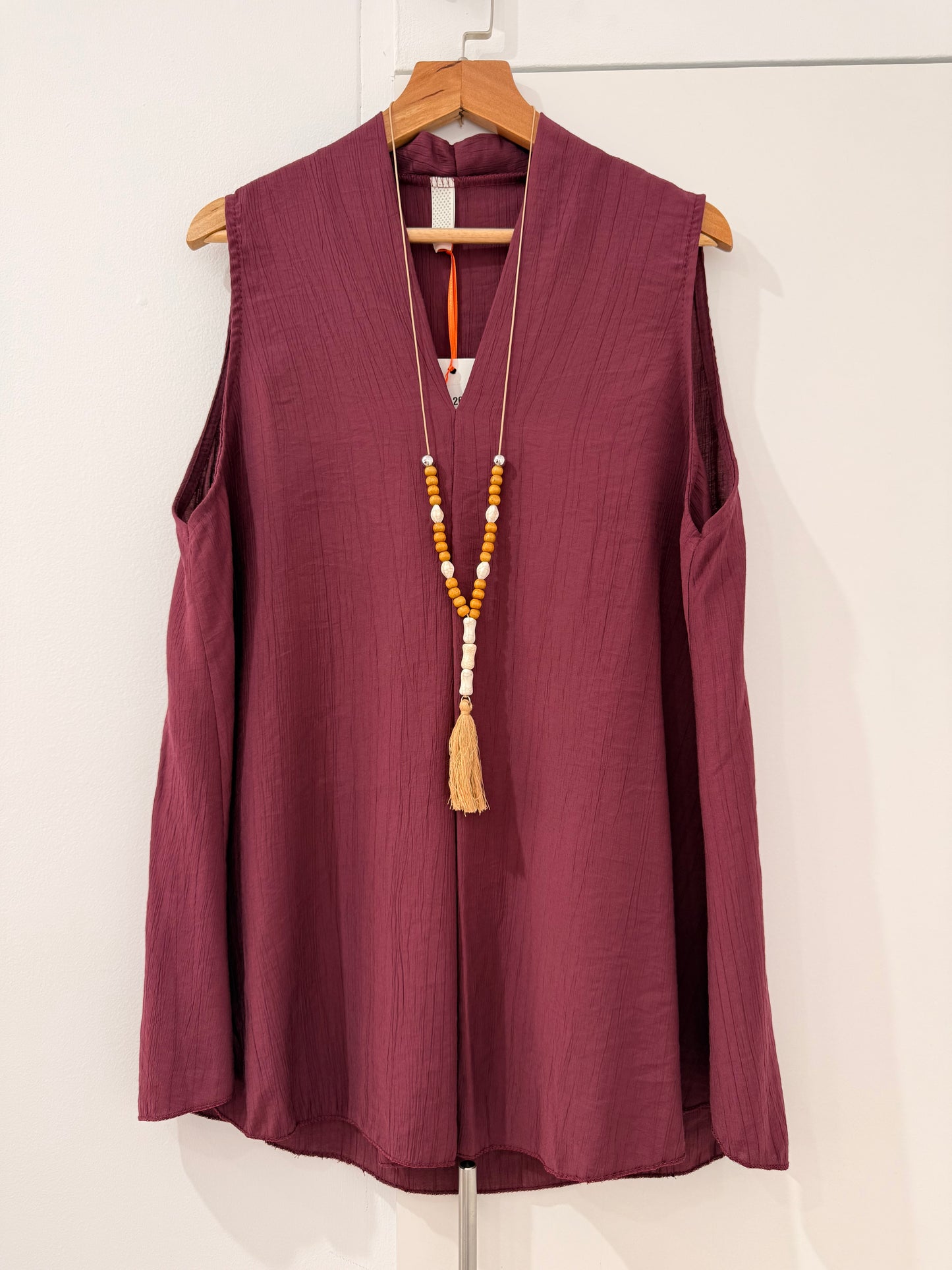 Blusa sin mangas con escote en V 26183