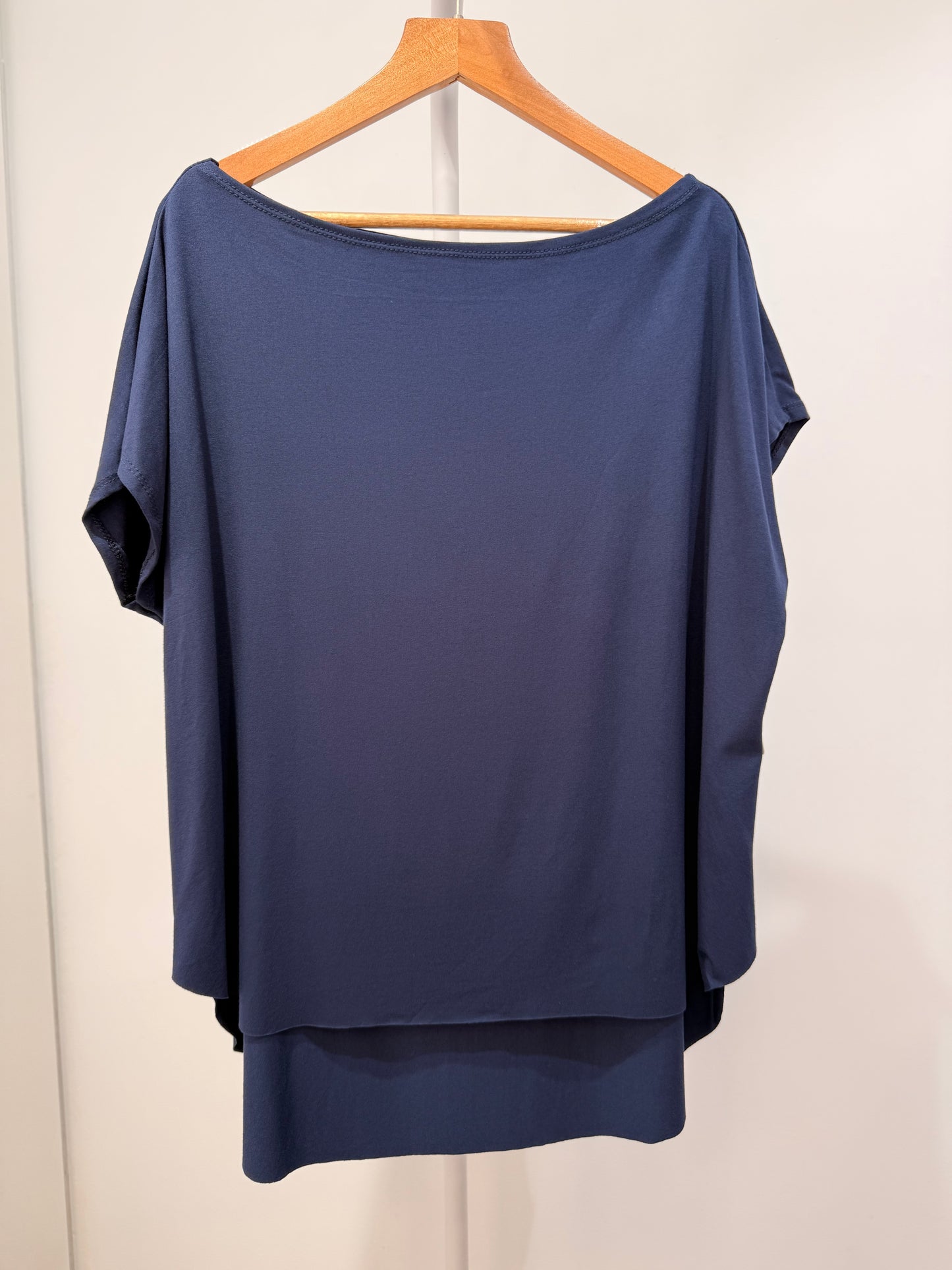 Camiseta Básica Oversize de Viscosa