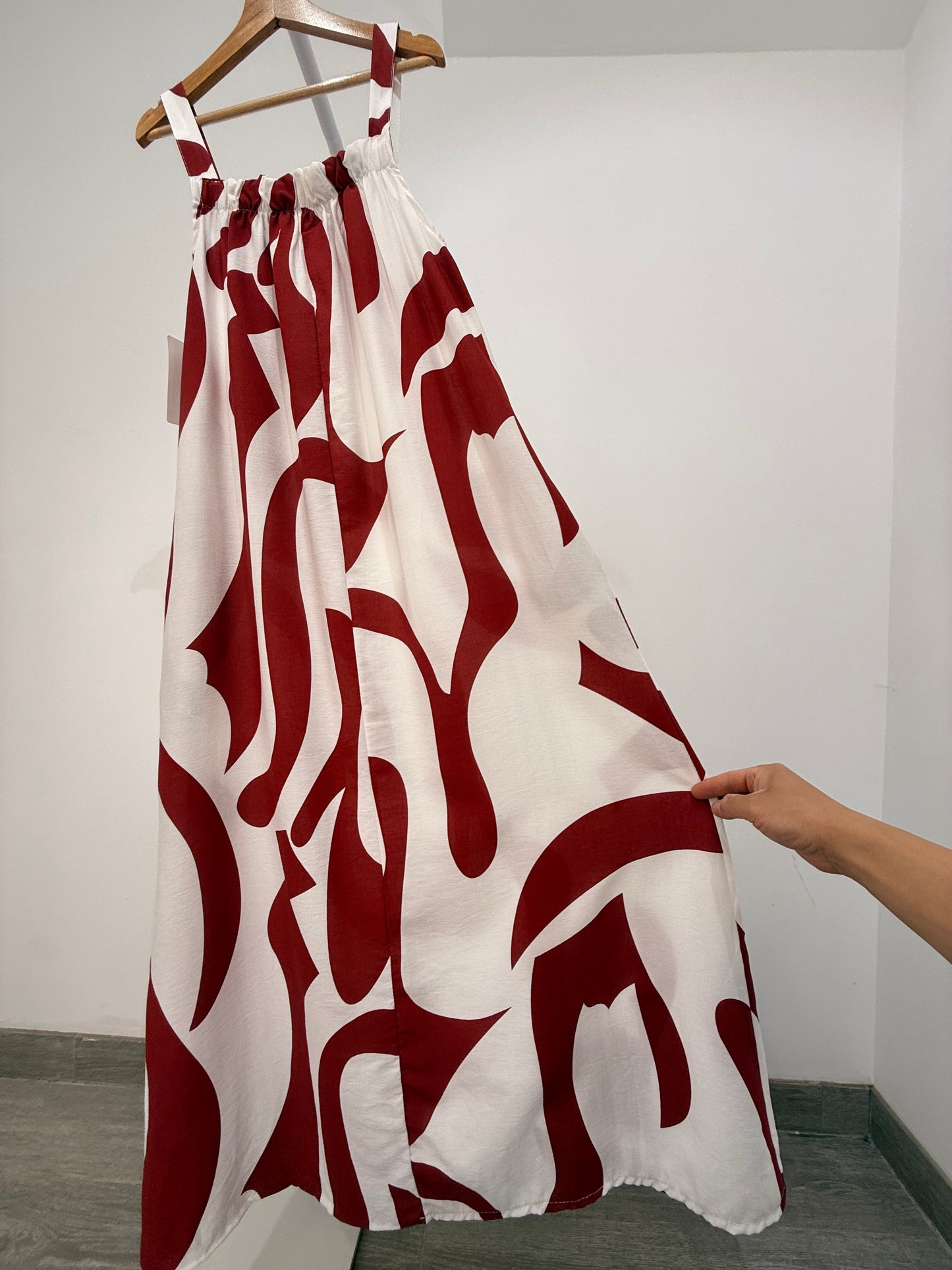 Vestido Largo Escote Fruncido (Estampado Abstracto)