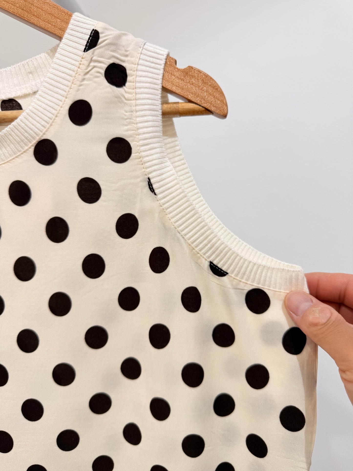Blusa de lunares marrón 1560206