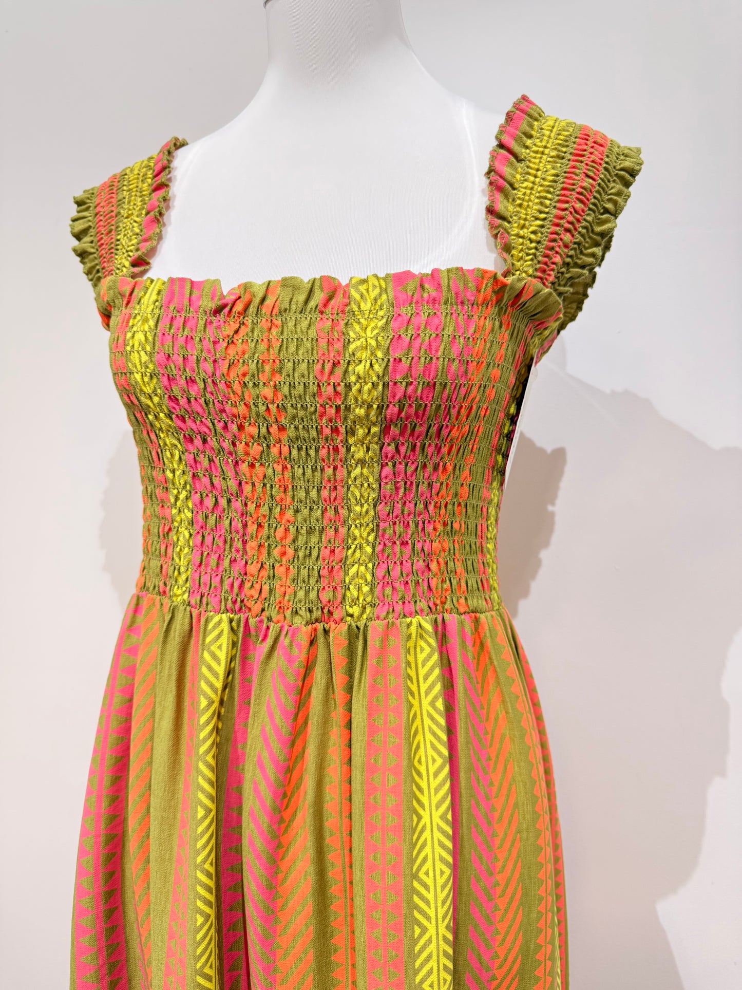 Vestido Largo Boho Pecho Nido de Abeja y Estampado Étnico 09530