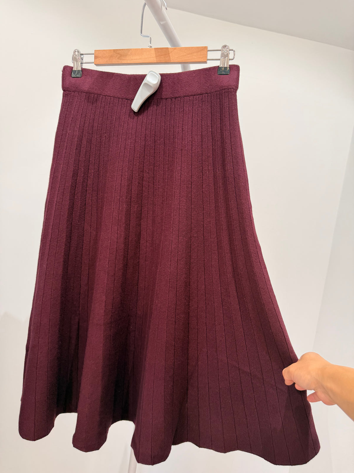 Falda midi plisada de punto 60319