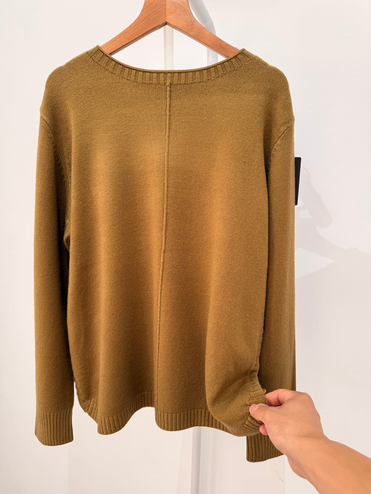 Jersey de punto detalle central vertical y botones laterales 26786