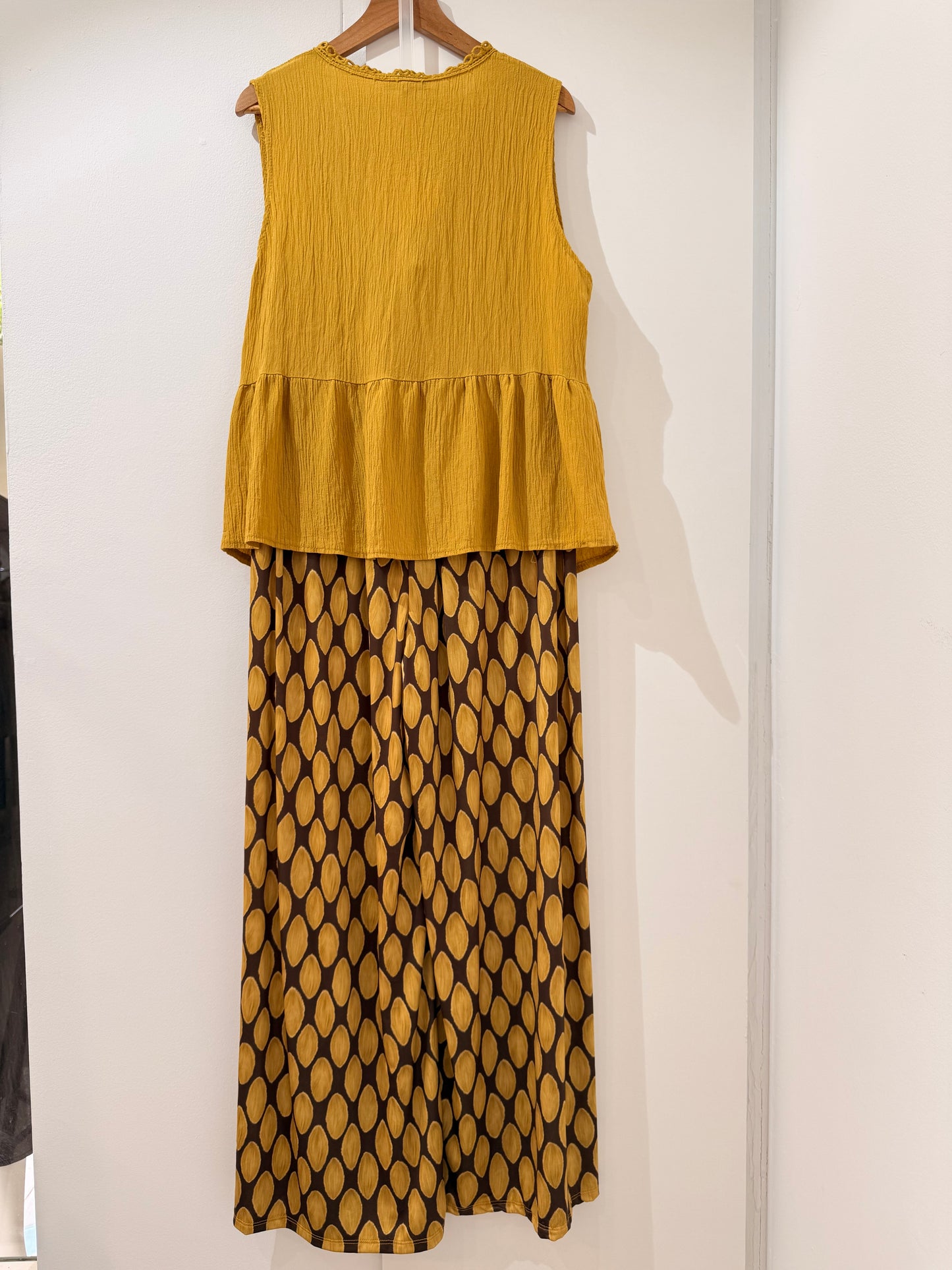 Blusa fluido de tirantes con escote en V 11932