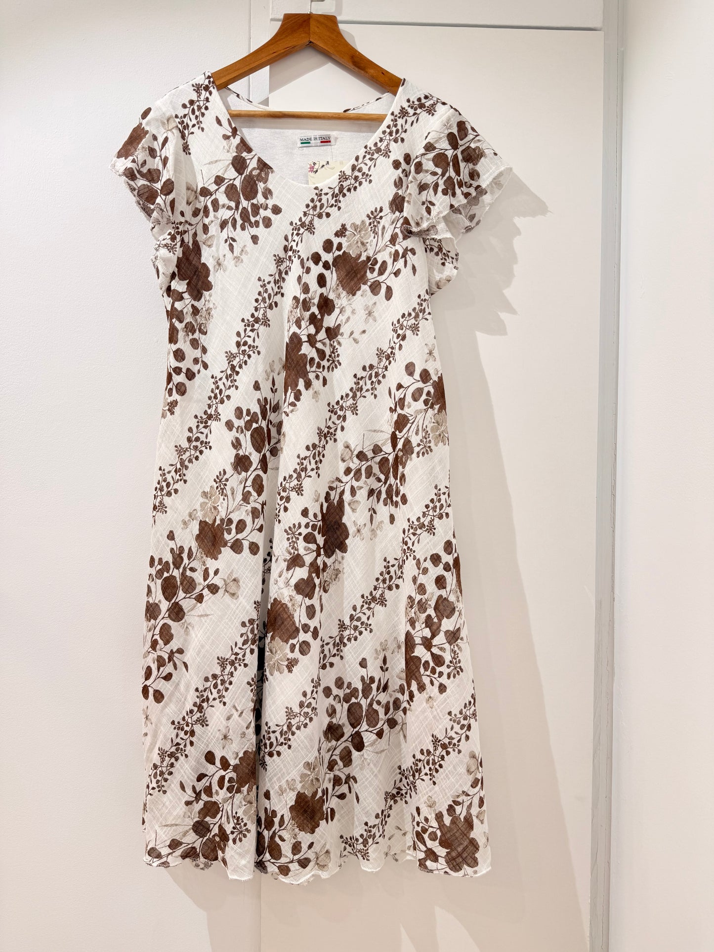 Vestido midi estampado floral con manga de volantes 5452