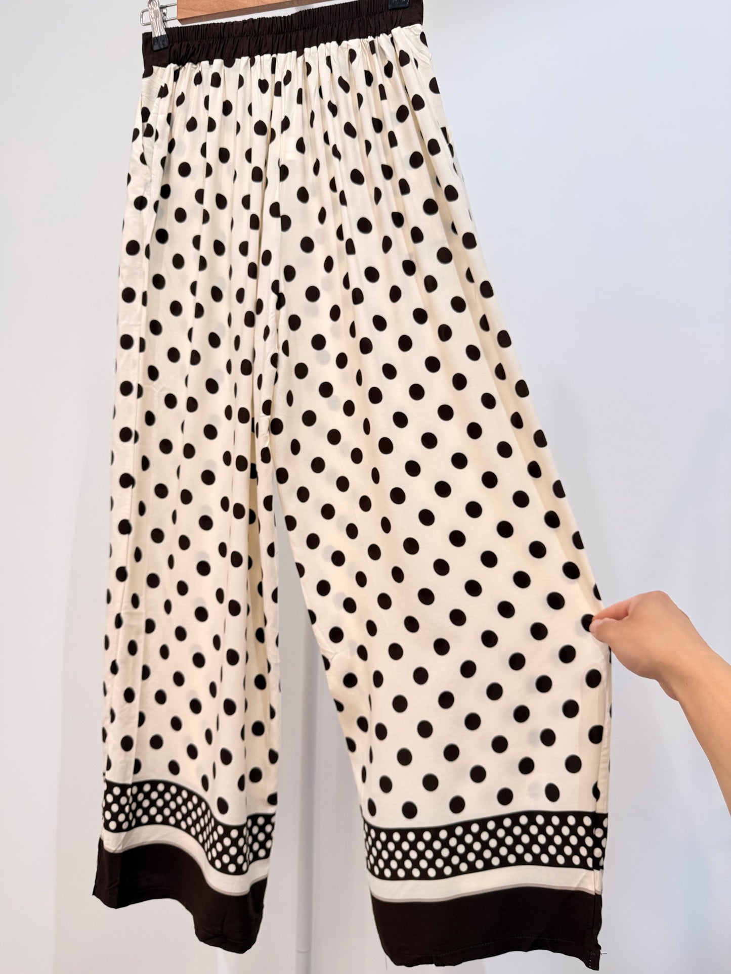 Pantalón palazzo de lunares marrón con cintura elástica 1530268