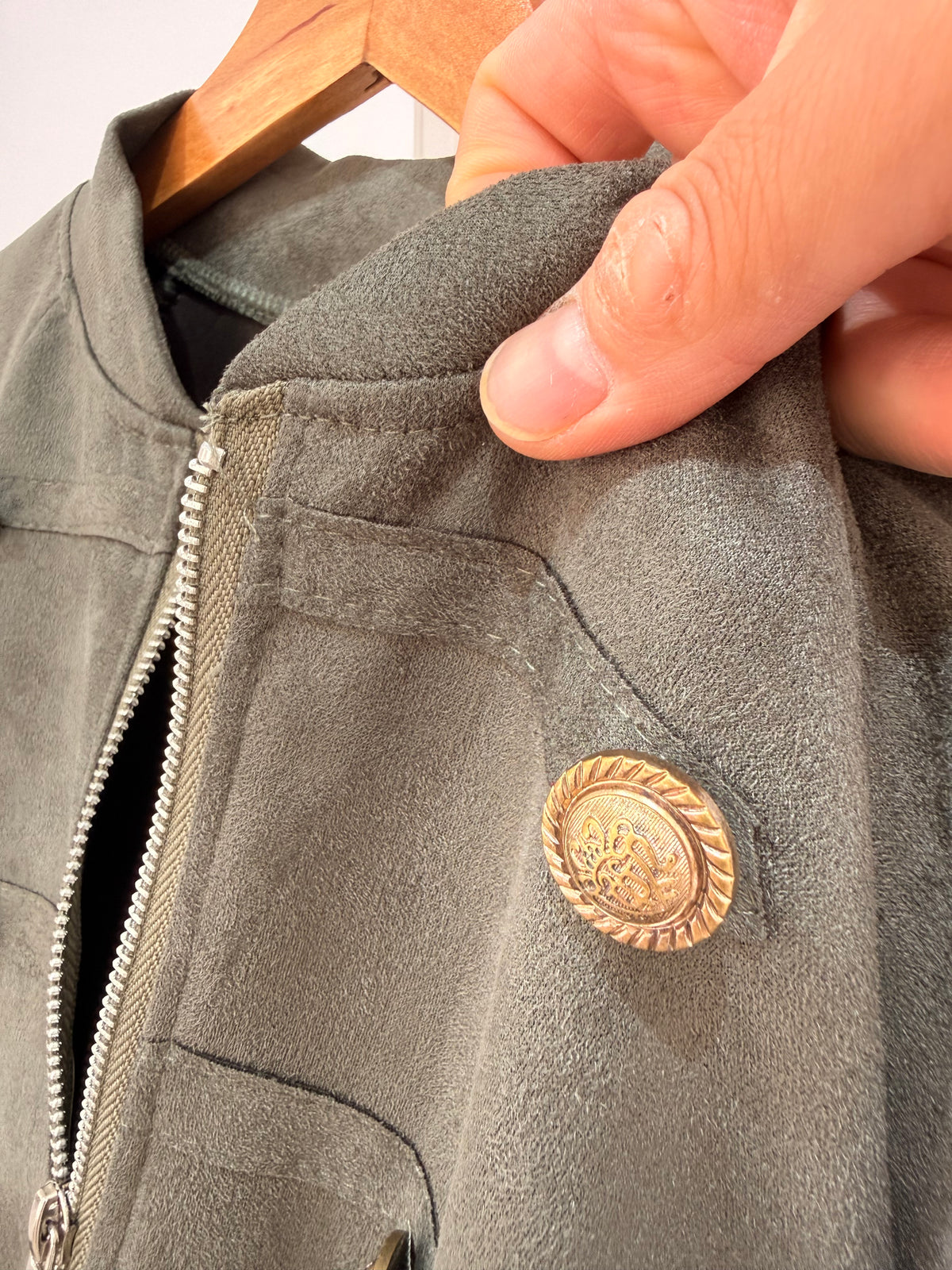 Chaqueta corta militar de antelina  (Manga 3/4) 28959