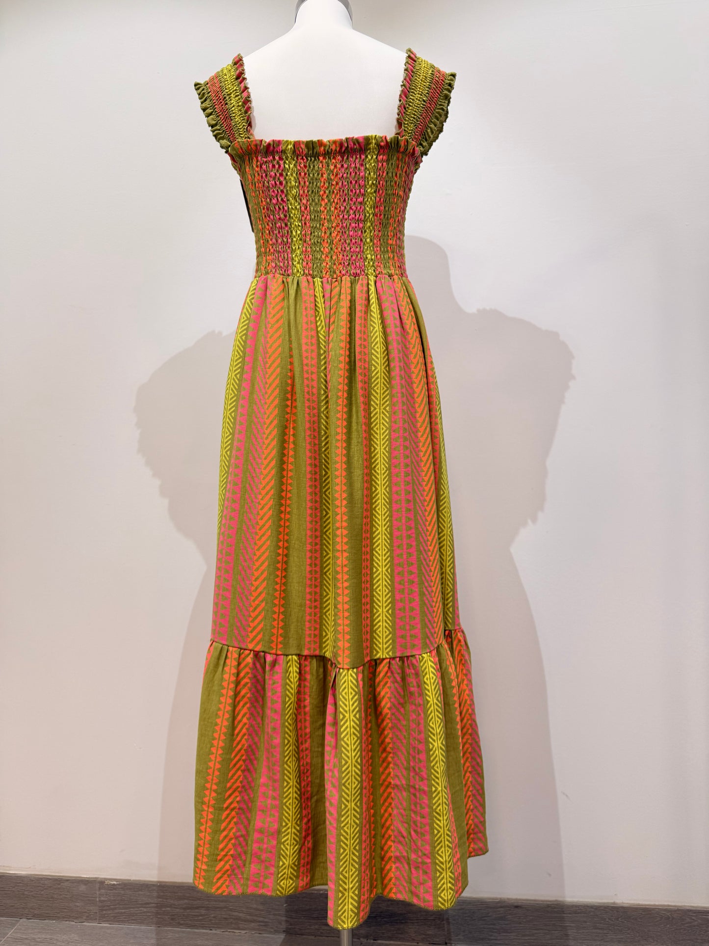 Vestido Largo Boho Pecho Nido de Abeja y Estampado Étnico 09530