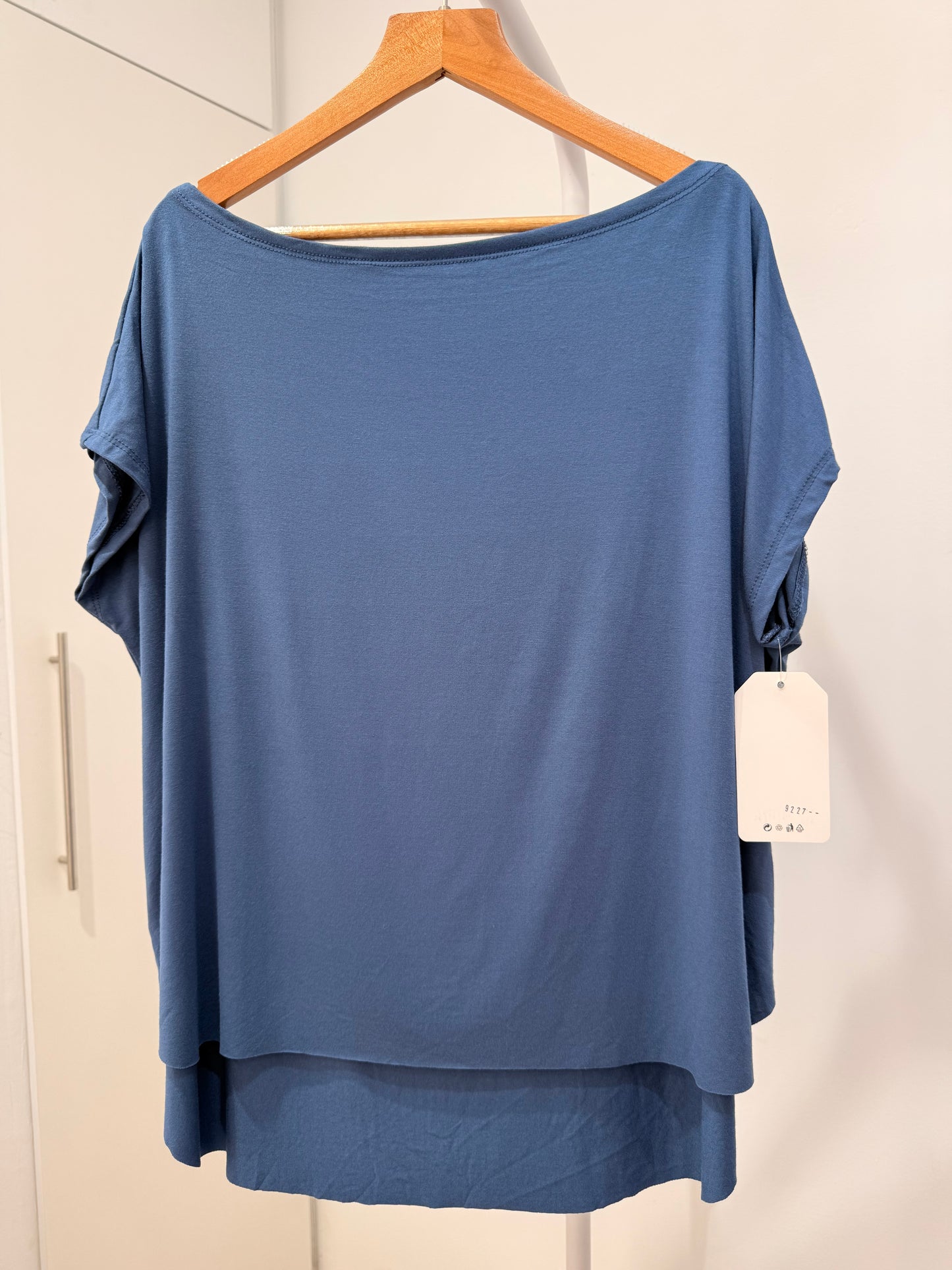 Camiseta Básica Oversize de Viscosa
