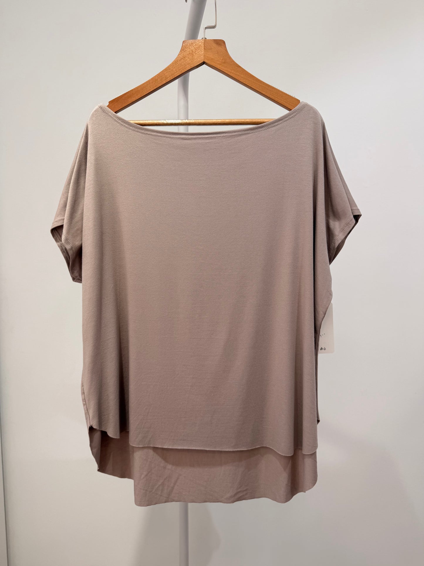 Camiseta Básica Oversize de Viscosa