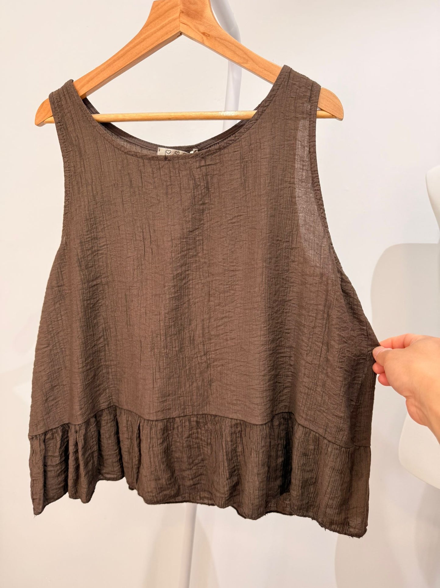 Blusa Sin Mangas con Volante (10825)