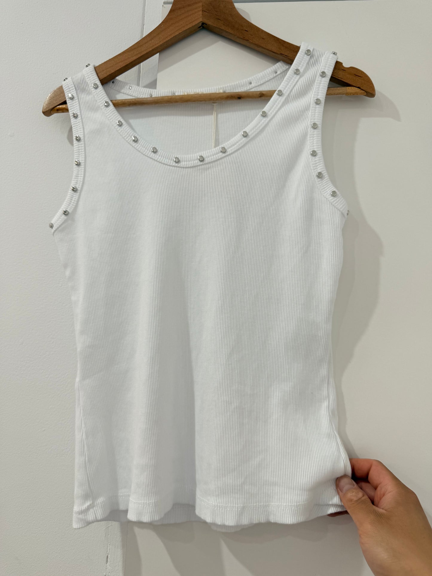 Camiseta de Tirantes en Canalé con Tachuelas 37287