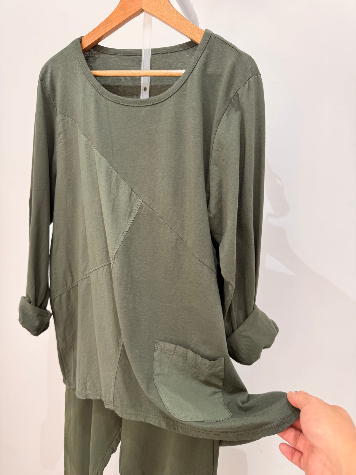 Camiseta Asimétrica de Algodón con Bolsillo 10287