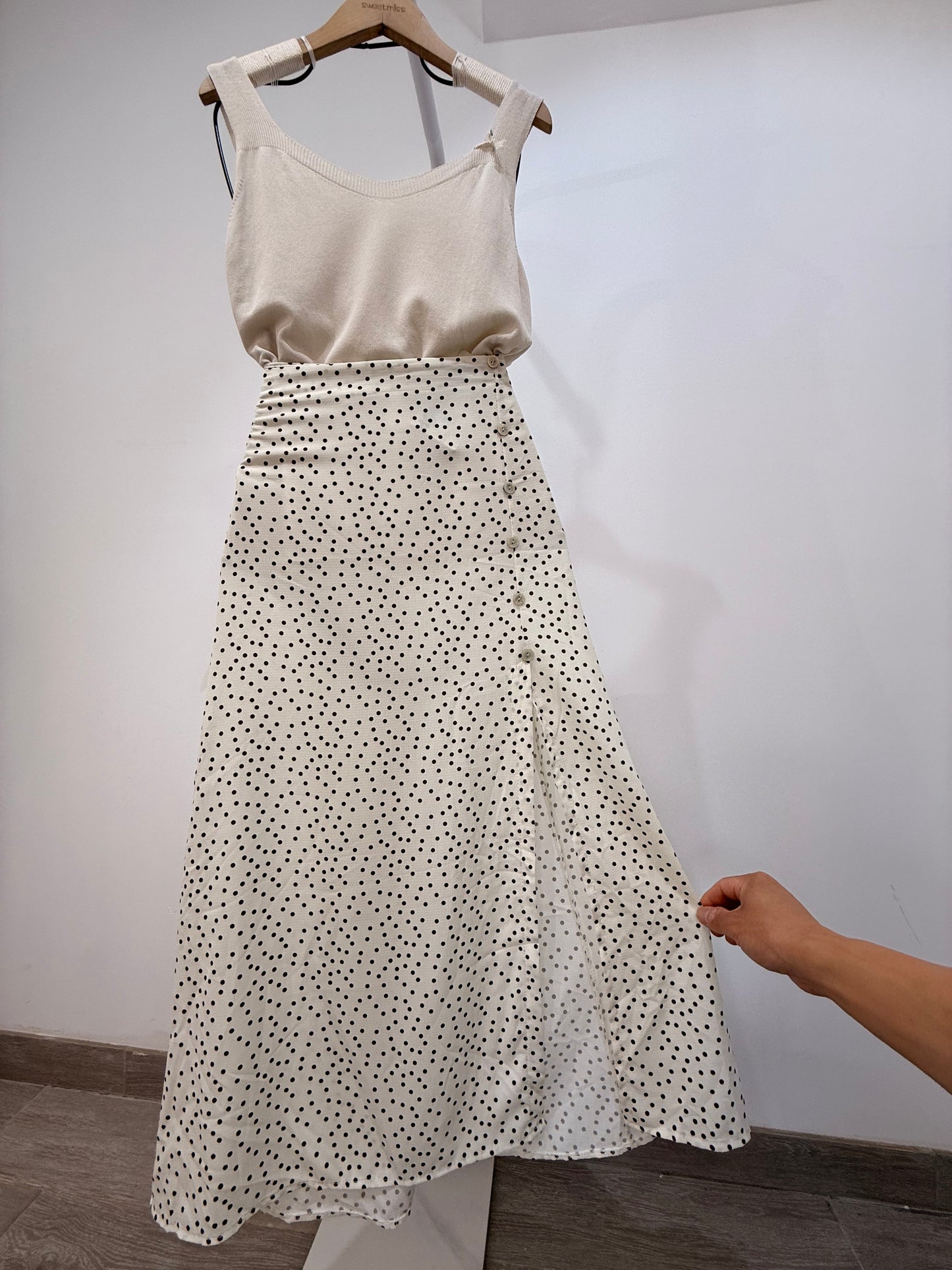 Falda midi lunares dispersos con abertura(12338)