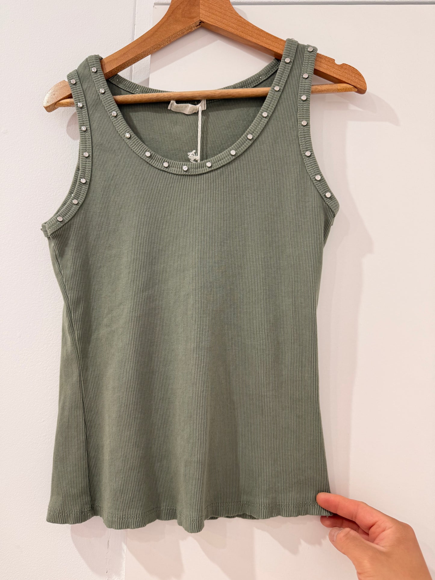 Camiseta de Tirantes en Canalé con Tachuelas 37287