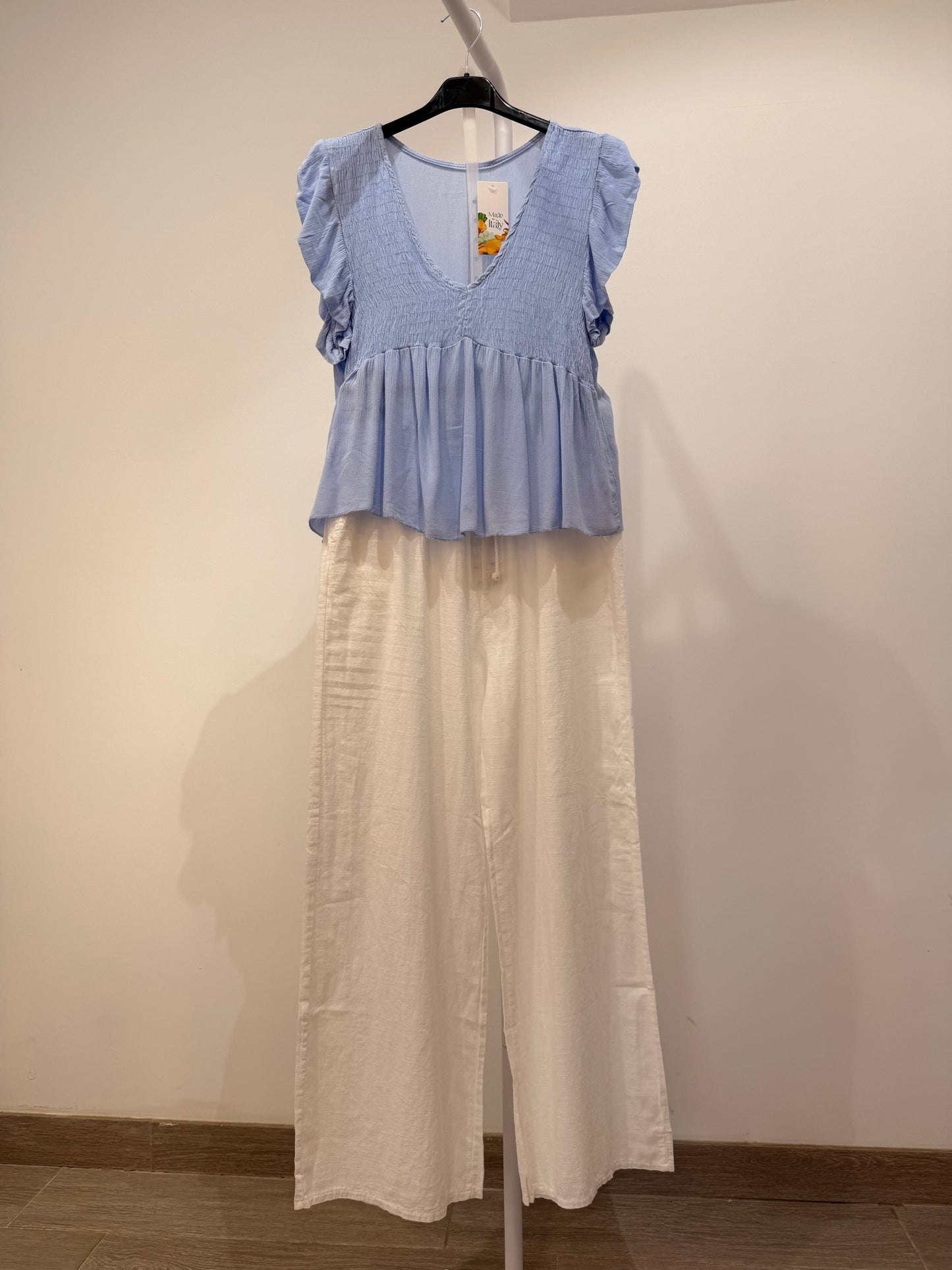 Top Fluido con Pecho Fruncido y Volantes