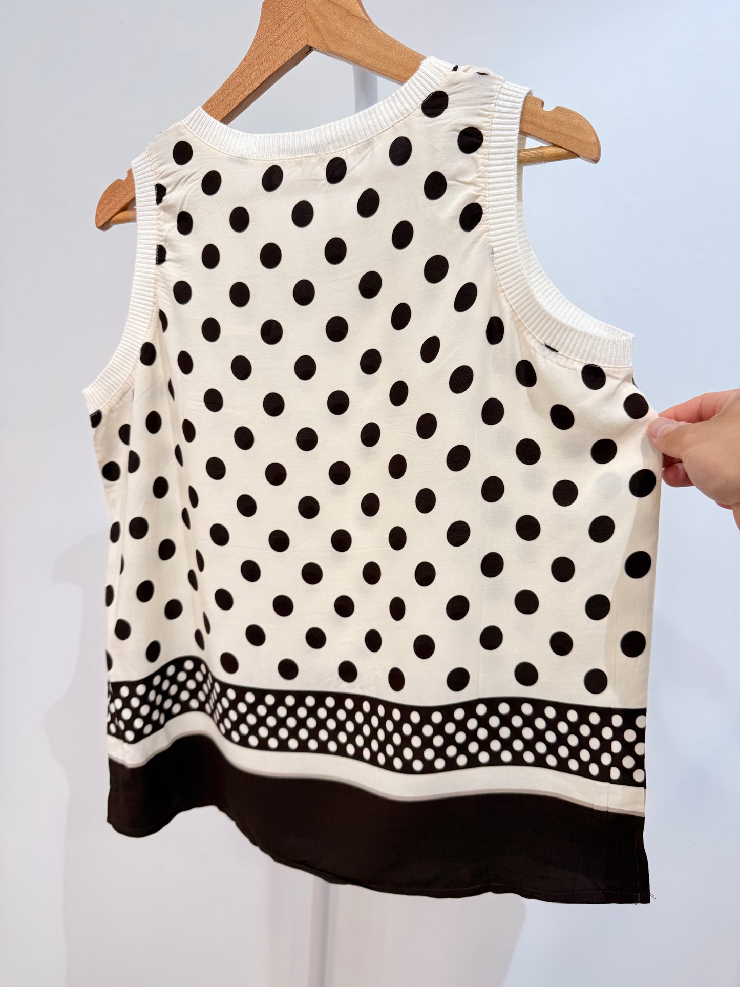 Blusa de lunares marrón 1560206