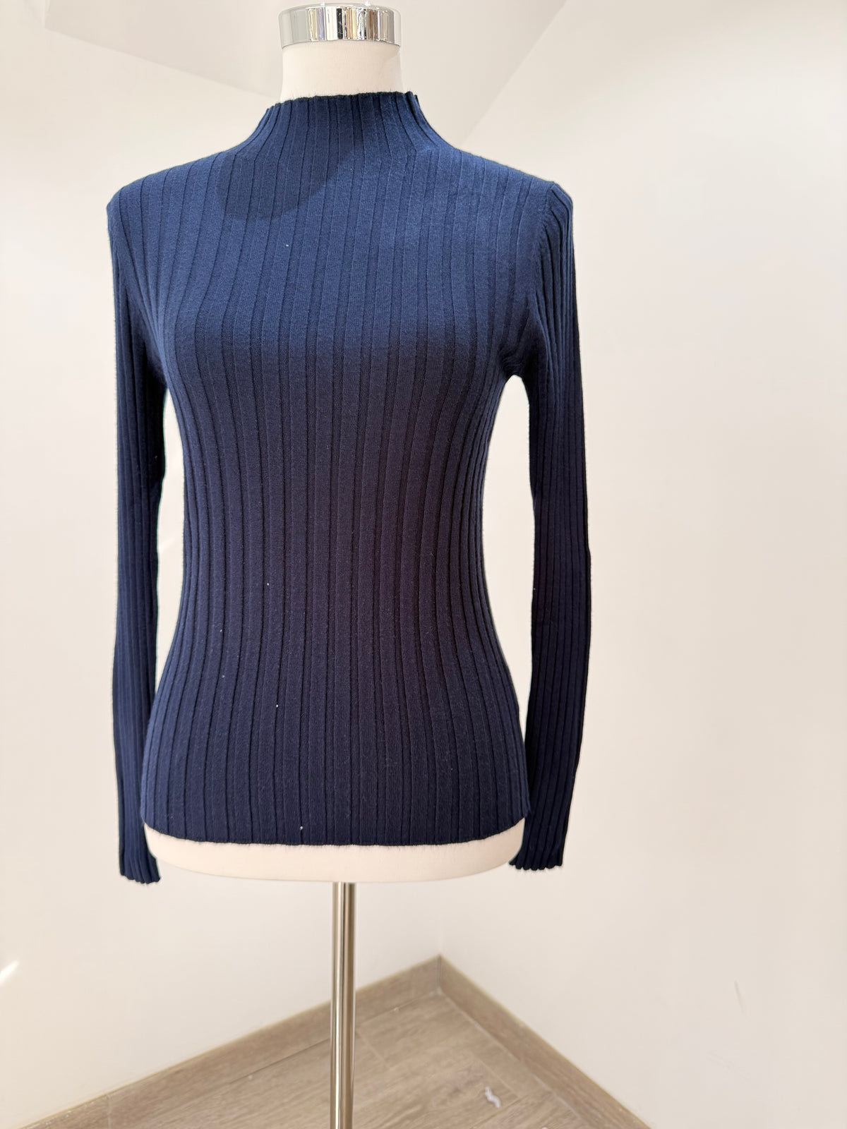 Jersey de punto de canalé cuello semi alto 2003