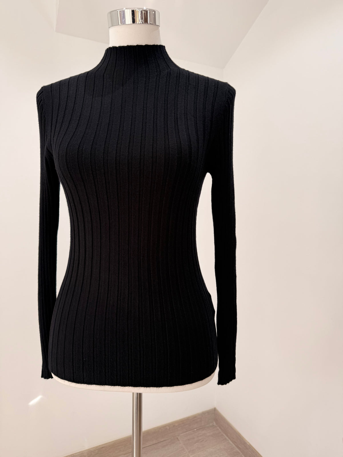 Jersey de punto de canalé cuello semi alto 2003