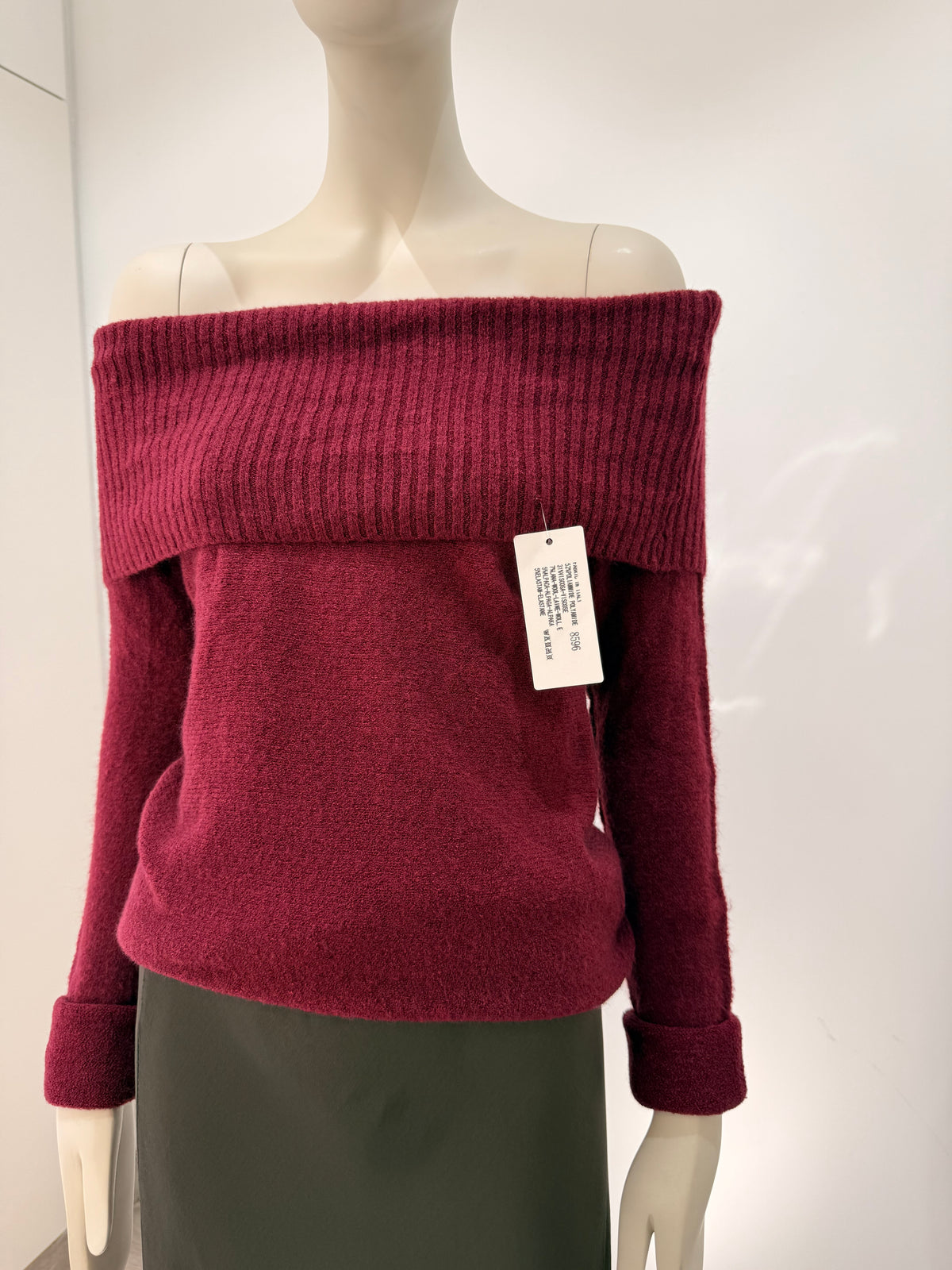 Jersey de punto estilo Bardot (hombros descubiertos) 8596