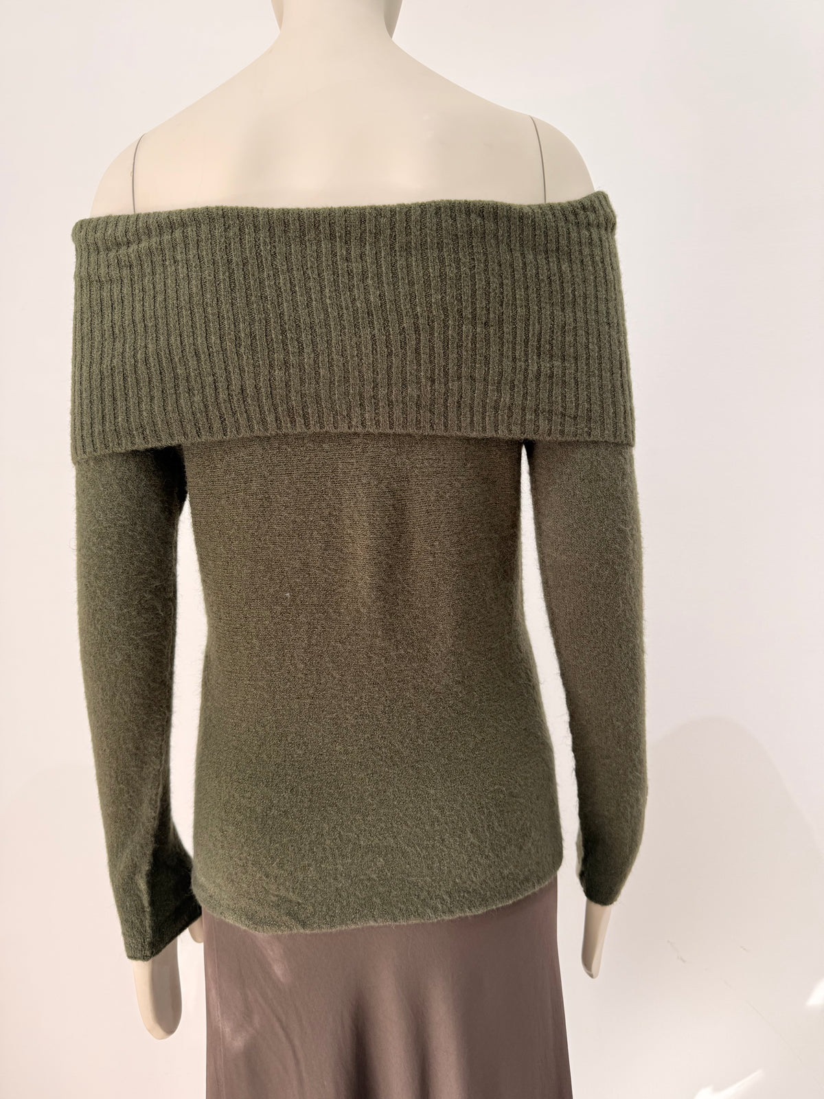 Jersey de punto estilo Bardot (hombros descubiertos) 8596